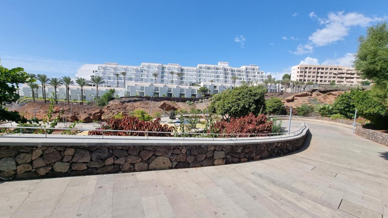 Stunning Studio With A Sea View And Pool, Paraiso Del Sur 1309 アデヘ エクステリア 写真
